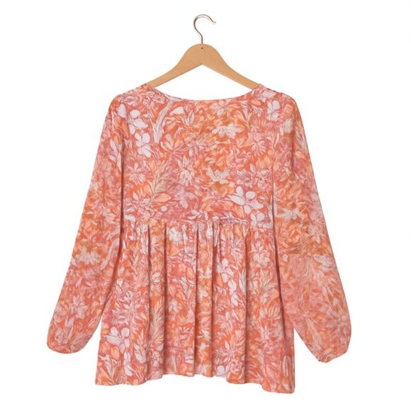 TORRID Super Soft Floral Knit Empire Waist Blouse - Size 1X - Picture 2 of 8